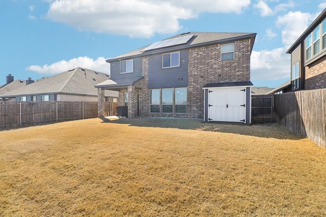 305 White Tail Lane, Alvarado, TX 76009