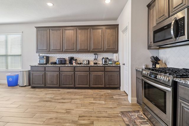 305 White Tail Lane, Alvarado, TX 76009