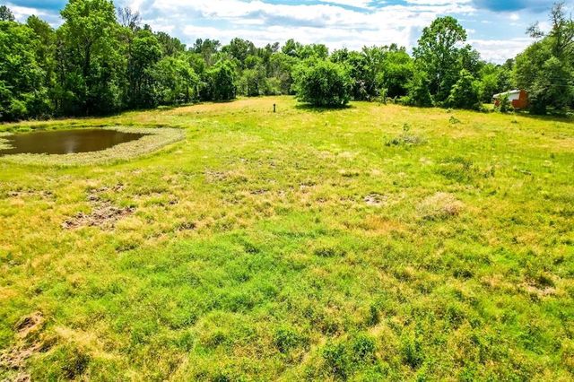 1085 Duke Road, Kennard, TX 75847