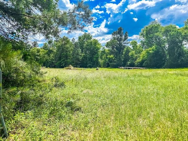 1085 Duke Road, Kennard, TX 75847