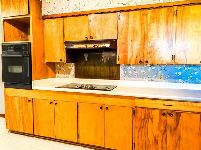 1085 Duke Road, Kennard, TX 75847