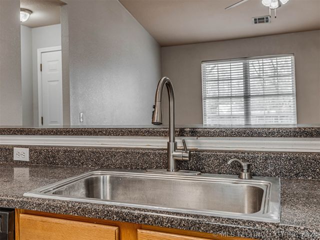 11388 N 120th East Avenue, Owasso, OK 74055