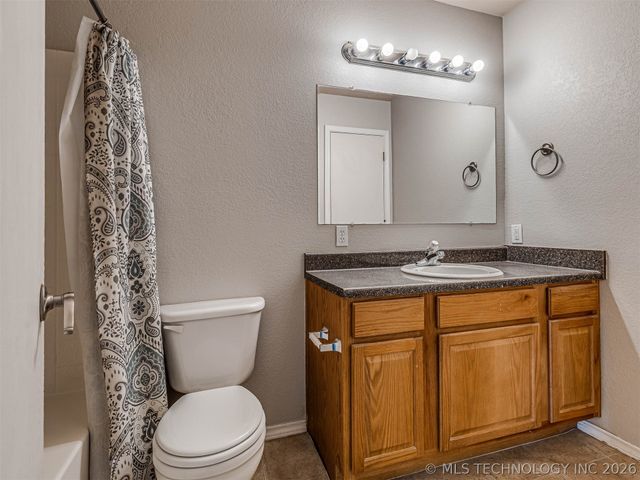 11388 N 120th East Avenue, Owasso, OK 74055