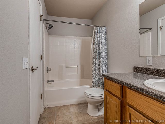 11388 N 120th East Avenue, Owasso, OK 74055