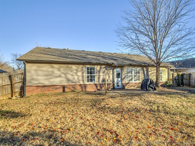 11388 N 120th East Avenue, Owasso, OK 74055