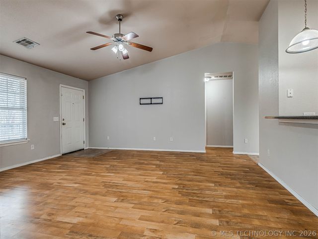 11388 N 120th East Avenue, Owasso, OK 74055