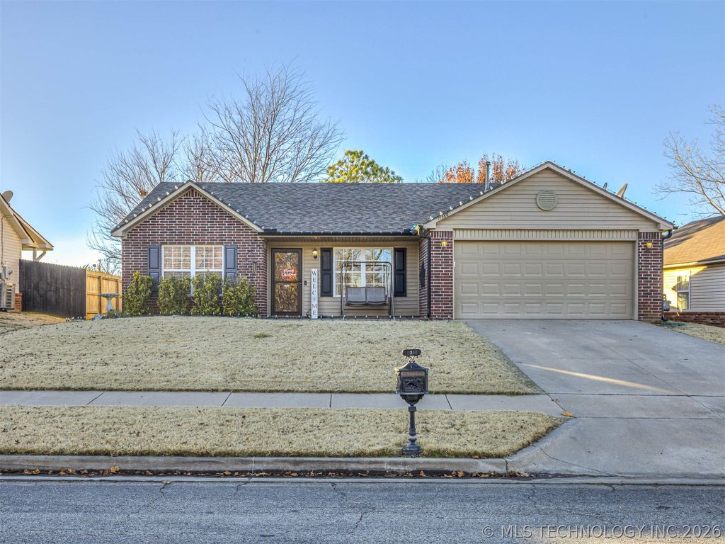 11388 N 120th East Avenue, Owasso, OK 74055