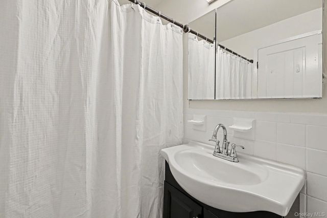 2241 Palmer Avenue 1D, New Rochelle, NY 10801