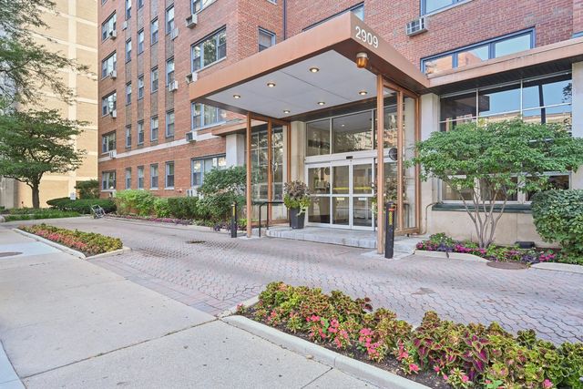 2909 N SHERIDAN Road 908, Chicago, IL 60657