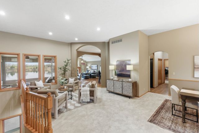 5135 N Harborside Ct, Wichita, KS 67204