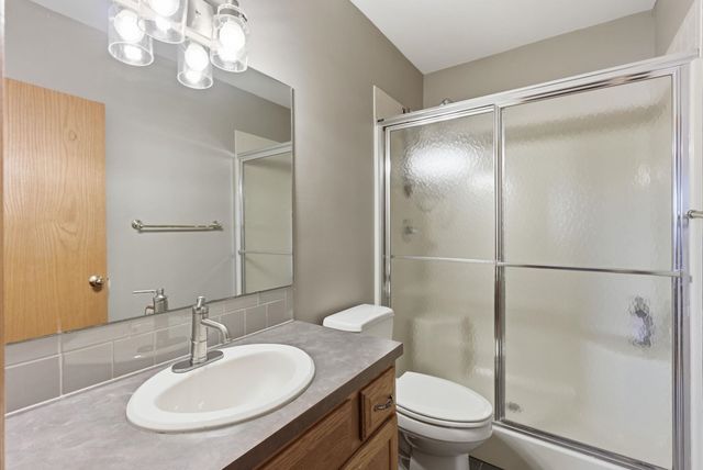 5135 N Harborside Ct, Wichita, KS 67204