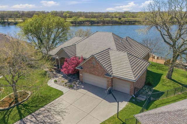 5135 N Harborside Ct, Wichita, KS 67204