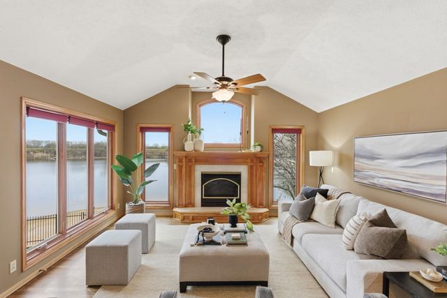 5135 N Harborside Ct, Wichita, KS 67204