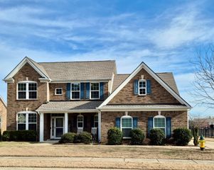 810 Walpole Dr, Gallatin, TN 37066