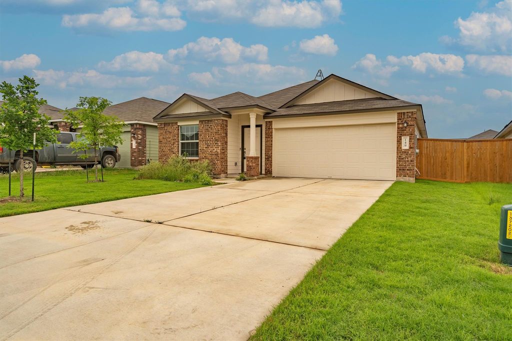149 Perfect World LOOP, Jarrell, TX 76537