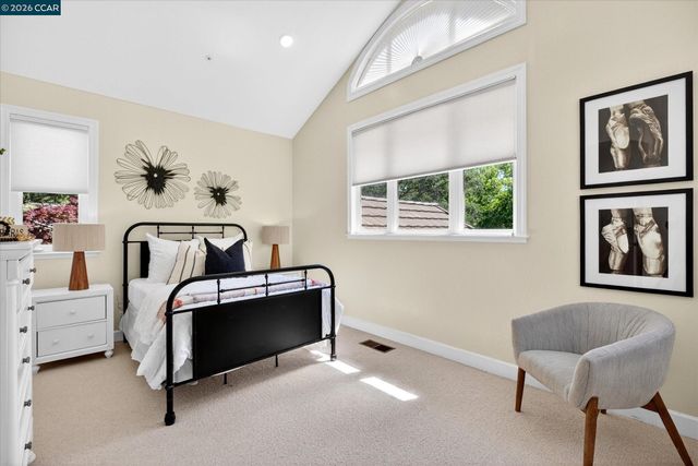 10 Diablo Oaks Way, Lafayette, CA 94549