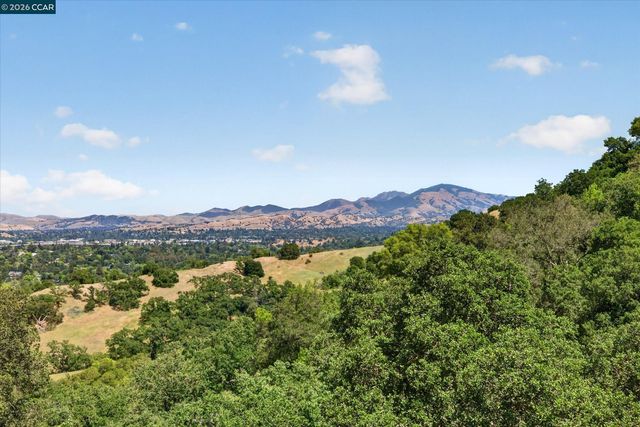 10 Diablo Oaks Way, Lafayette, CA 94549