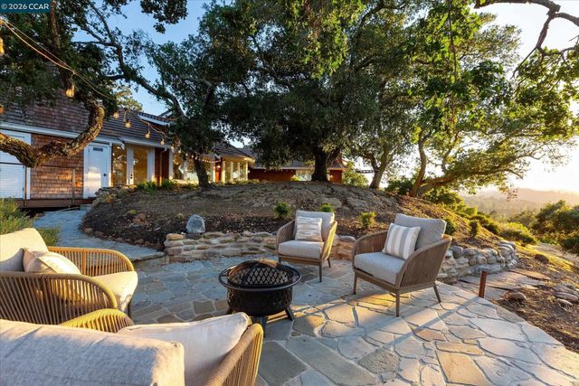 10 Diablo Oaks Way, Lafayette, CA 94549