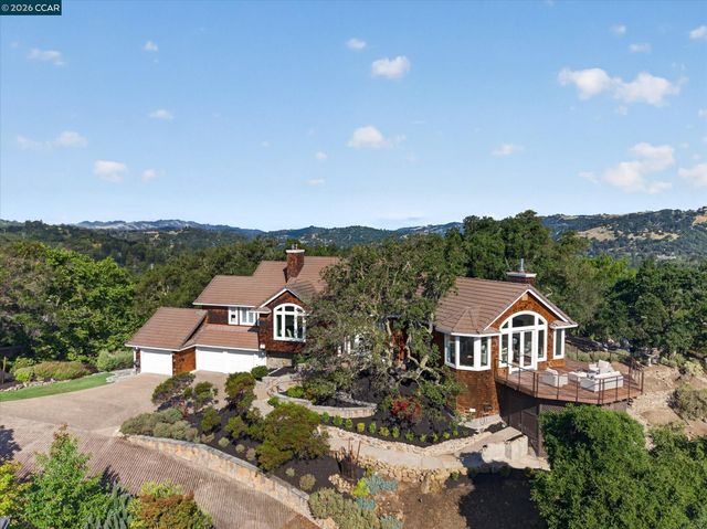 10 Diablo Oaks Way, Lafayette, CA 94549