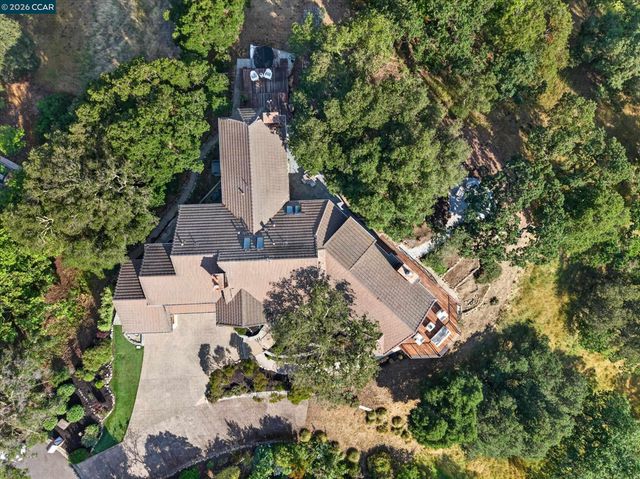 10 Diablo Oaks Way, Lafayette, CA 94549