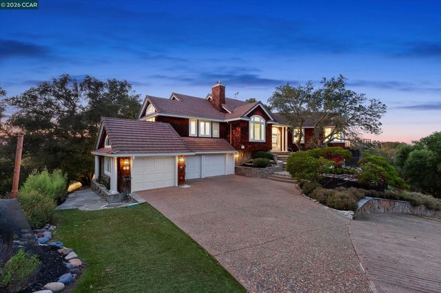 10 Diablo Oaks Way, Lafayette, CA 94549