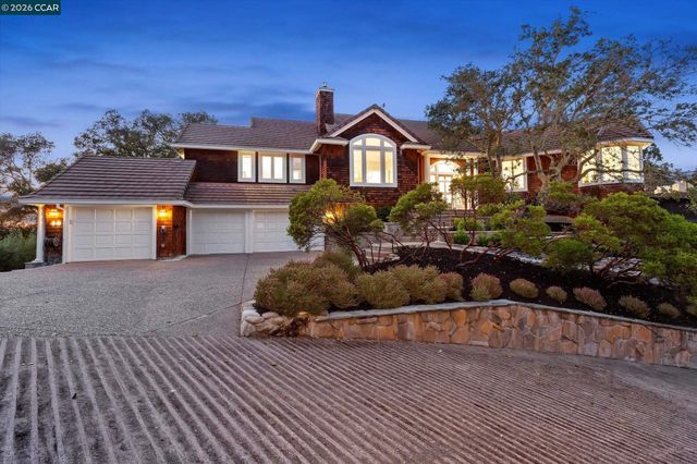 10 Diablo Oaks Way, Lafayette, CA 94549