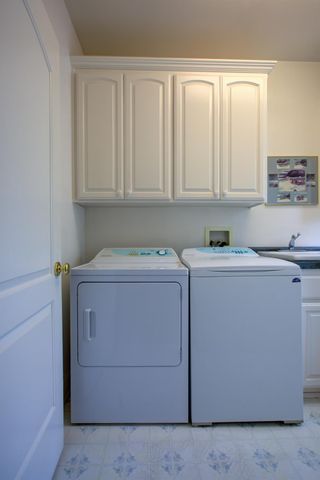 3213 Dogleg Ct, Cameron Park, CA 95682