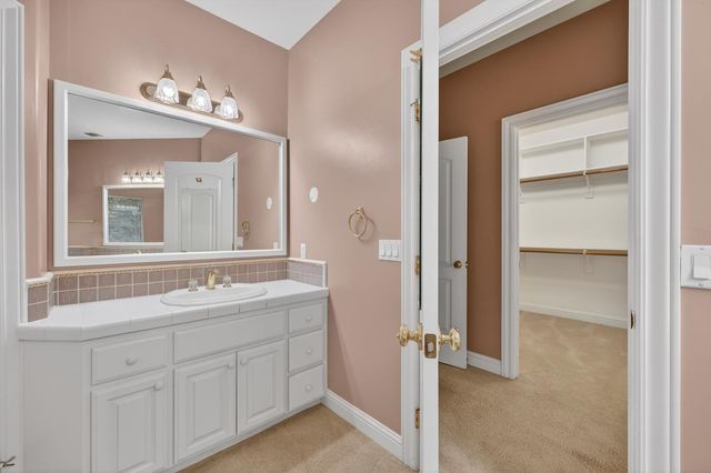 3213 Dogleg Ct, Cameron Park, CA 95682