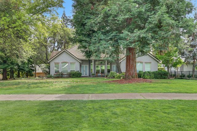 3213 Dogleg Ct, Cameron Park, CA 95682