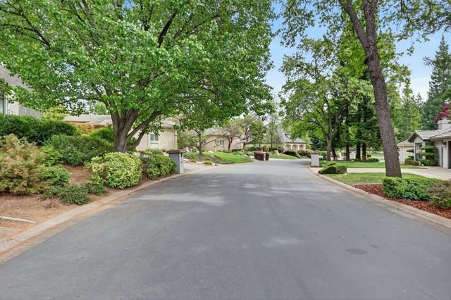 3213 Dogleg Ct, Cameron Park, CA 95682