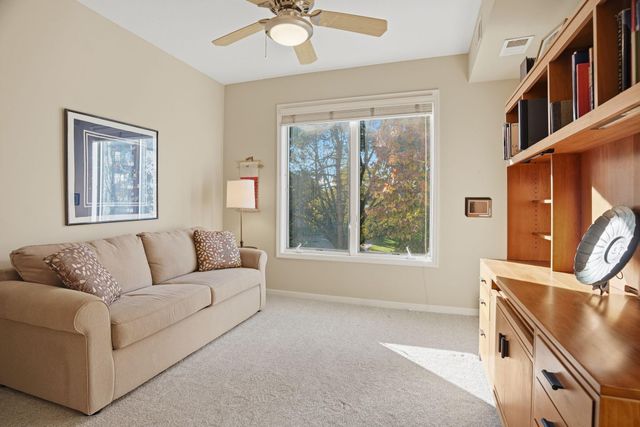 5250 Grandview Square 2311, Edina, MN 55436