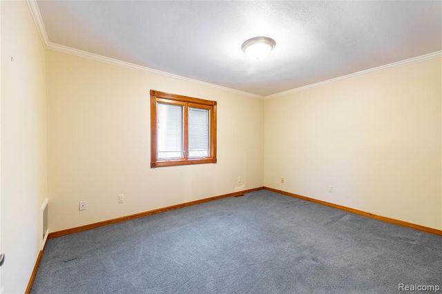 21819 Meridian Road, Grosse Ile, MI 48138