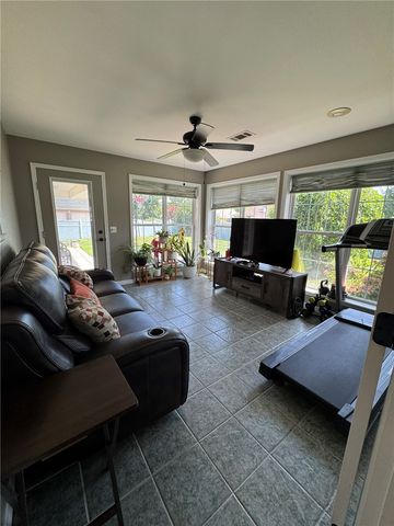 707 S Waco Avenue, Russellville, AR 72801