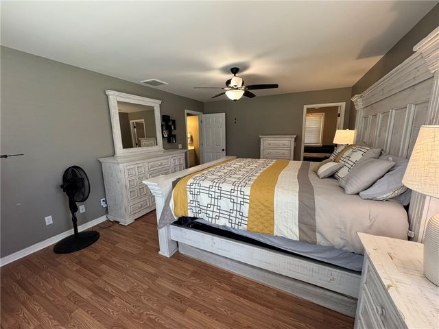 707 S Waco Avenue, Russellville, AR 72801