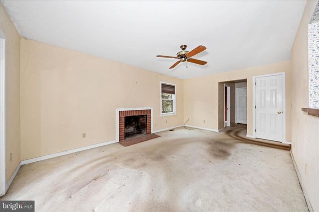 1 EDINBURGH CT, Newark, DE 19711