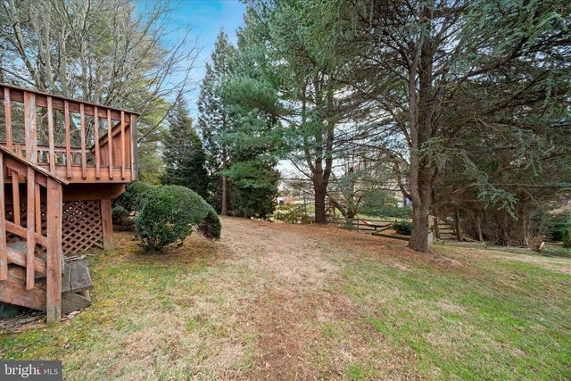 1 EDINBURGH CT, Newark, DE 19711