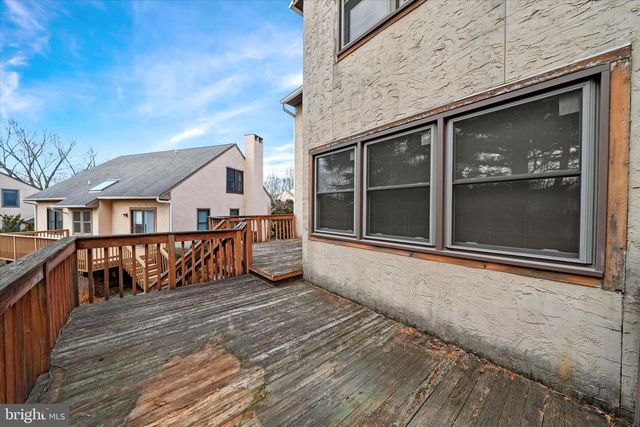 1 EDINBURGH CT, Newark, DE 19711