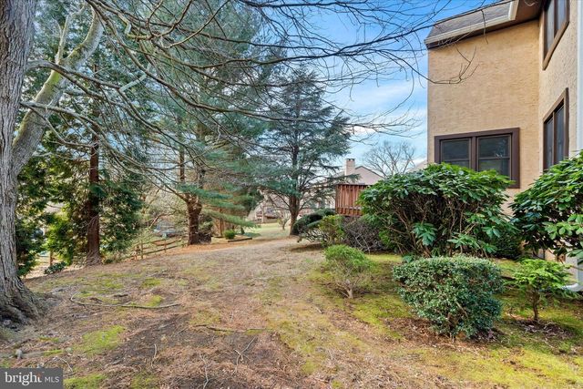 1 EDINBURGH CT, Newark, DE 19711