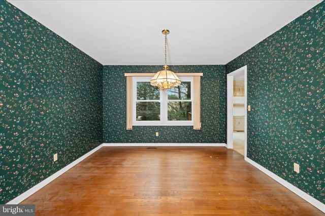 1 EDINBURGH CT, Newark, DE 19711