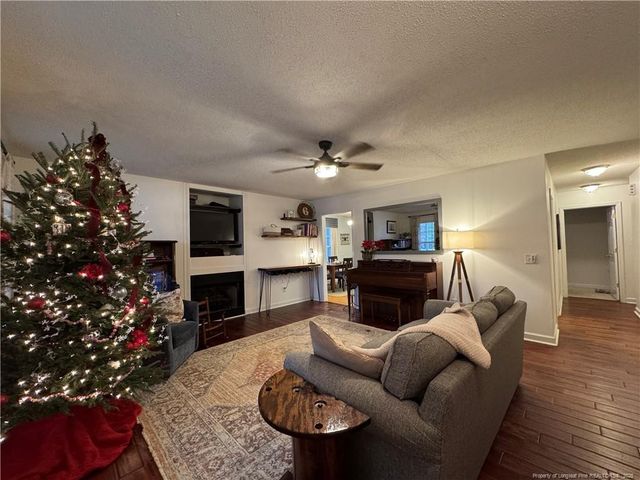 104 Will Johnson Road, Raeford, NC 28376