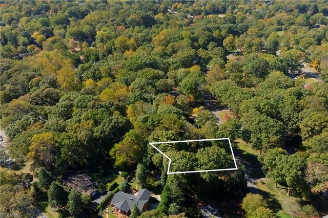 1039 Huntingdon Road, Winston-salem, NC 27104