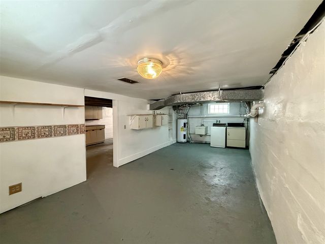 17 S 10th Street, Niles, MI 49120