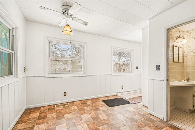 17 S 10th Street, Niles, MI 49120