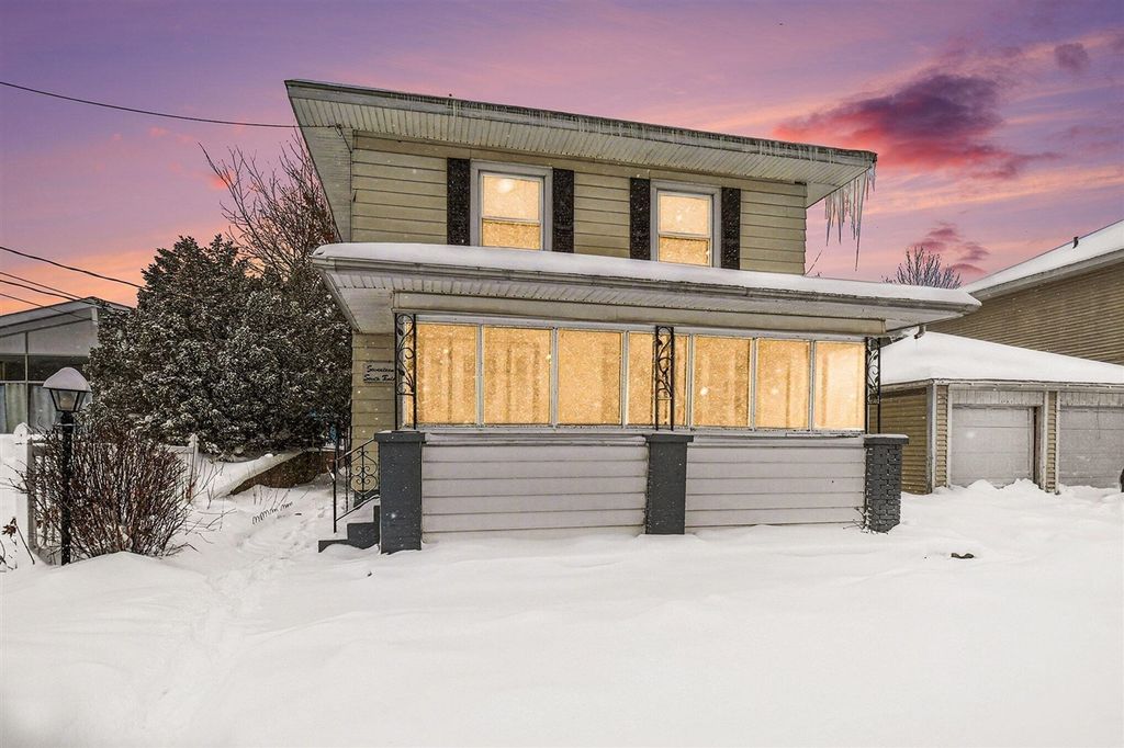 17 S 10th Street, Niles, MI 49120