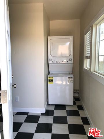 3334 Carlyle Street, Los Angeles, CA 90065