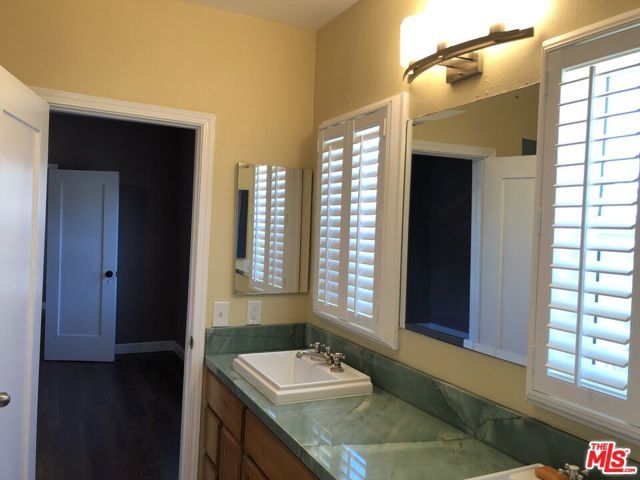 3334 Carlyle Street, Los Angeles, CA 90065