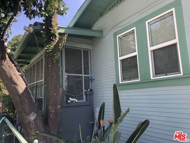 3334 Carlyle Street, Los Angeles, CA 90065