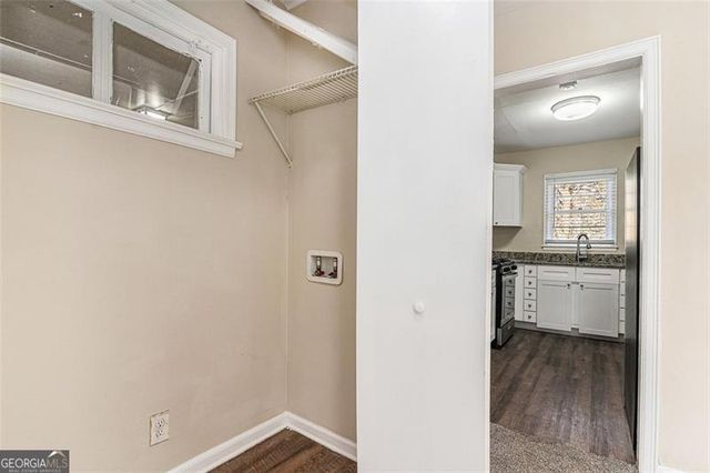 2203 KNOLL Drive, Decatur, GA 30032