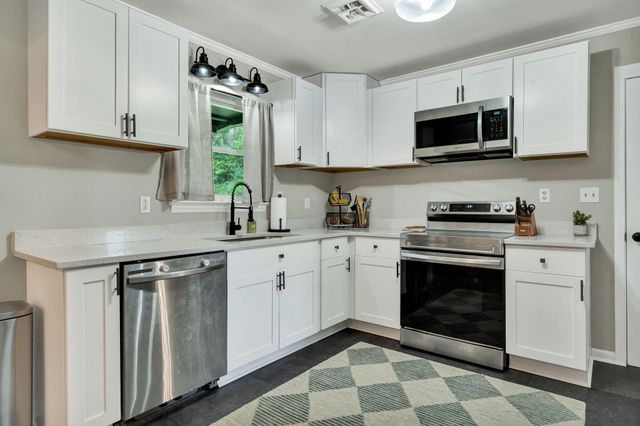 1412 Clearpoint Circle, Hixson, TN 37343