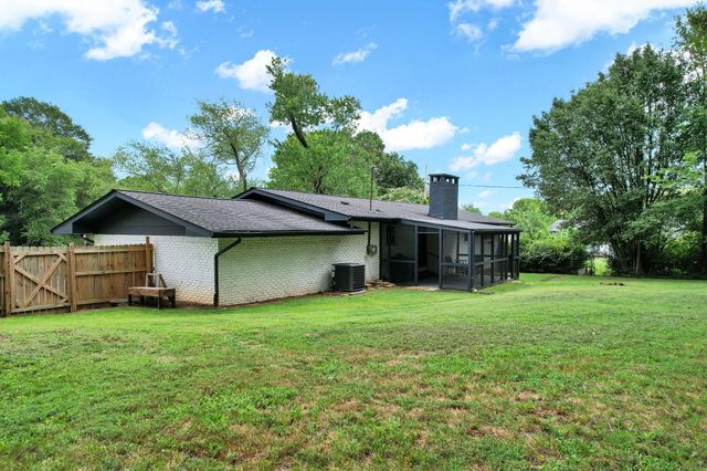 1412 Clearpoint Circle, Hixson, TN 37343